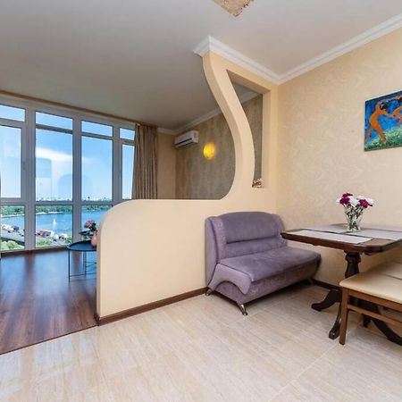קייב Apartments With Crazy Panoramic View Of The Dniepr מראה חיצוני תמונה