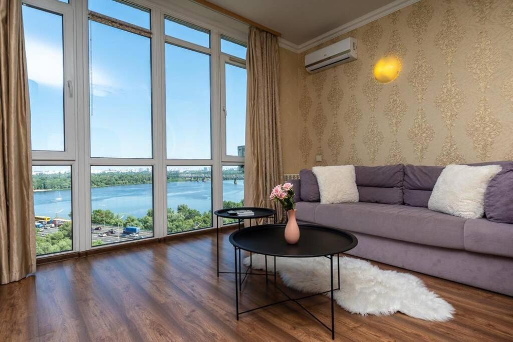 קייב Apartments With Crazy Panoramic View Of The Dniepr מראה חיצוני תמונה