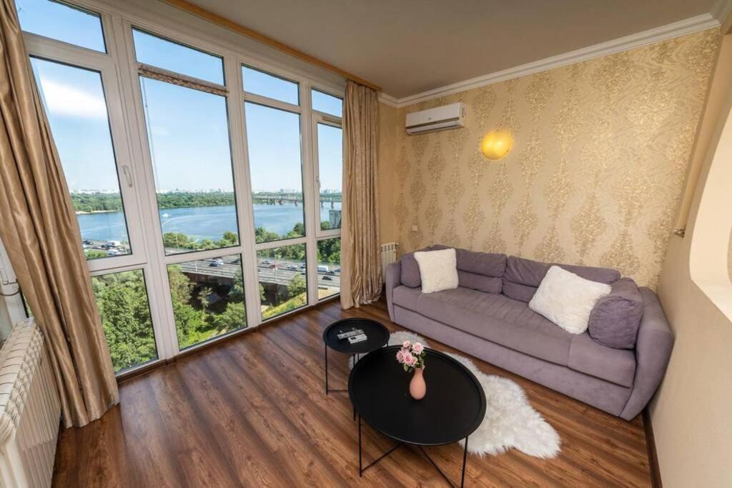 קייב Apartments With Crazy Panoramic View Of The Dniepr מראה חיצוני תמונה